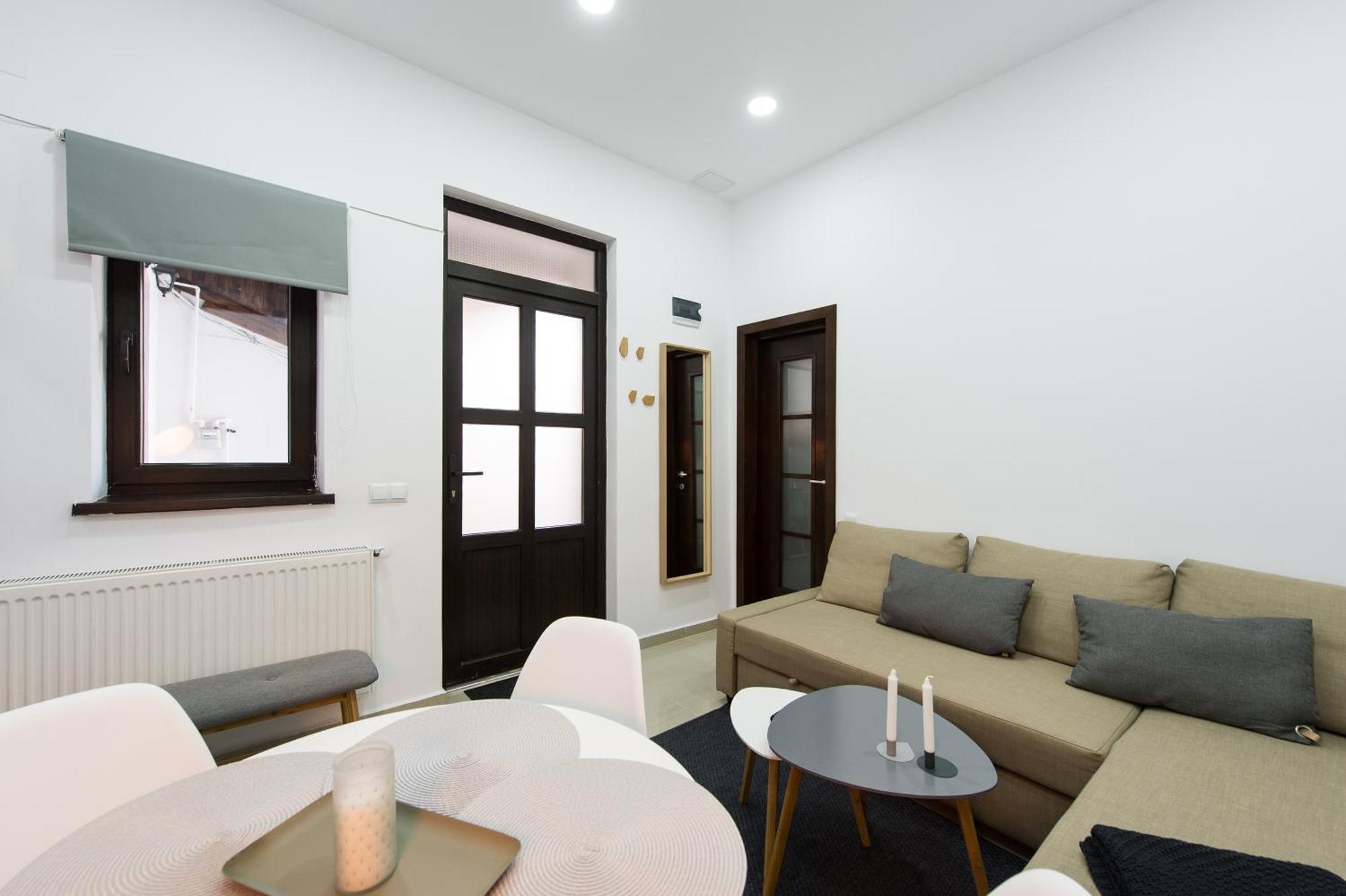 Апартаменты Gorgeous Brasov Flat With Patio And Mountain Views Экстерьер фото