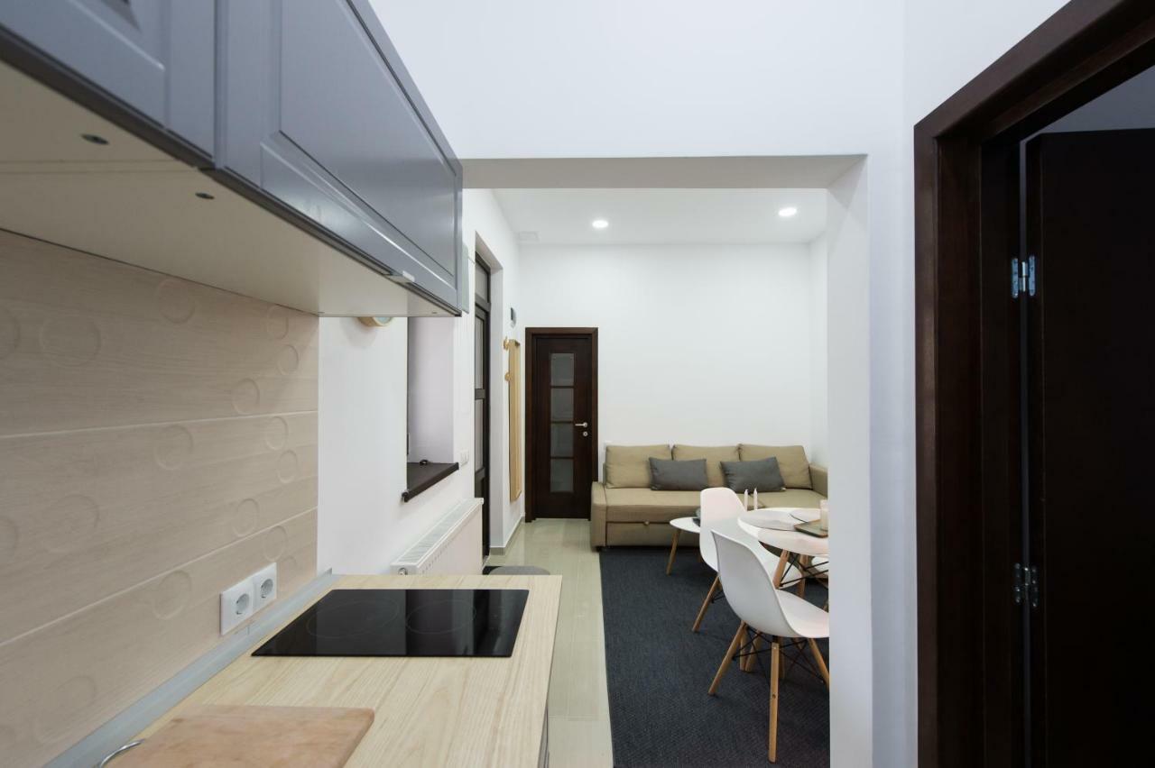 Апартаменты Gorgeous Brasov Flat With Patio And Mountain Views Экстерьер фото